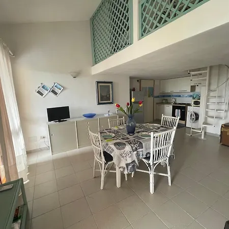 Porto Coda Cavallo Loft *