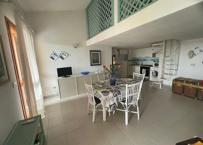 Porto Coda Cavallo Loft *